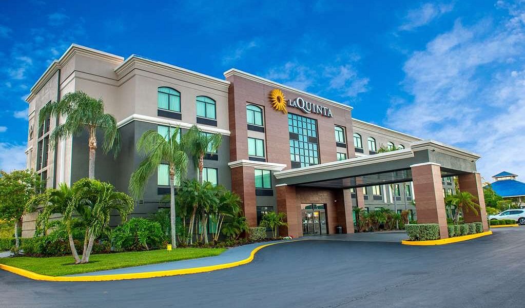 La Quinta Inn & Suites Clearwater Beach — Clearwater Beach area